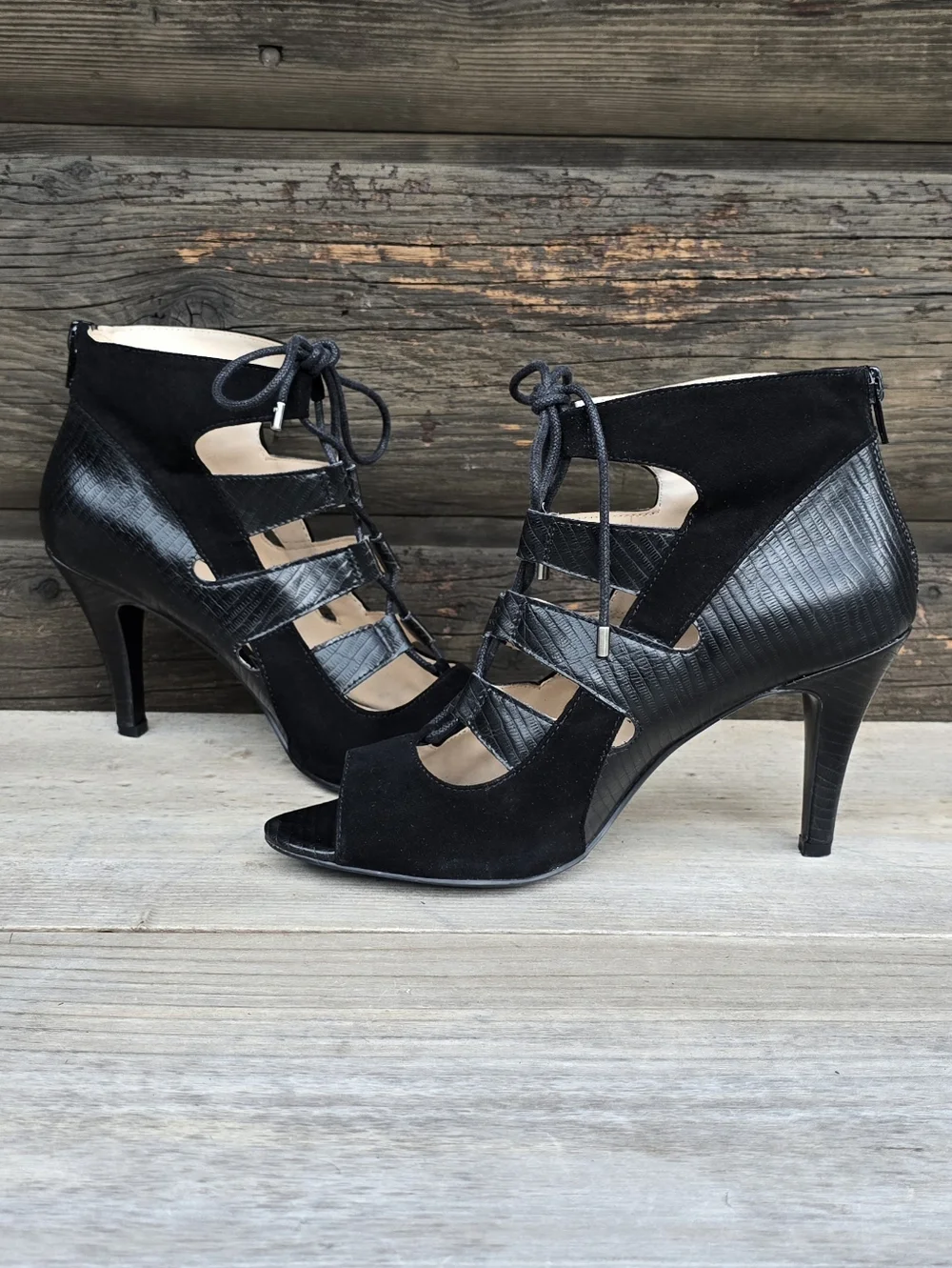 Nine West Stiletto Y2K Glam Revival Caged Lace Up Stiletto Bootie 8.5M